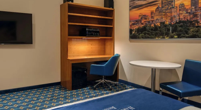 Четырёхместный номер Standard Harborside Inn