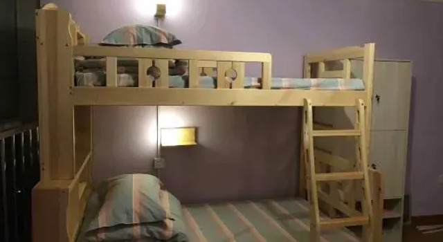Кровать в общем номере (женский номер) Urumqi Xiyu Harbour Youth Hostel
