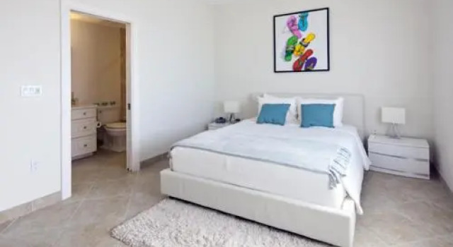 South Bay Beach Club 31- 3 Bedroom 2 Bathroom Unit, Prenota Villa Cottage a Grand Cayman, Cottage