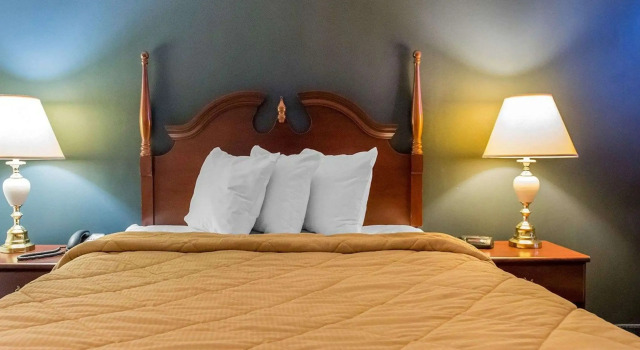 Двухместный номер Standard Econo Lodge