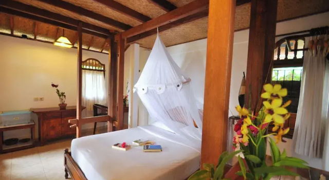 Вилла с балконом и с видом на сад Puri Lumbung Cottages Restaurant & Spa Munduk