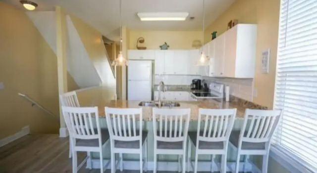 Sandy Bottoms - Relax, Unwind, And Enjoy All The Beach Has To Offer 3 Bedroom Home by Redawning