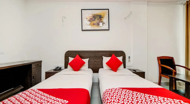 OYO Flagship 15233 Hotel G7, Rezerwuj Hotel Surūrnagar 