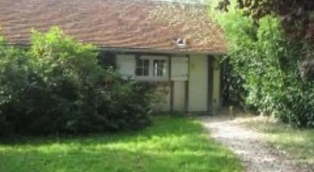 GiTE SAINT-VIaTRE, 2 PIèCES, 3 PERSONNES - FR-1-491-271, Rezerwuj Hotel  