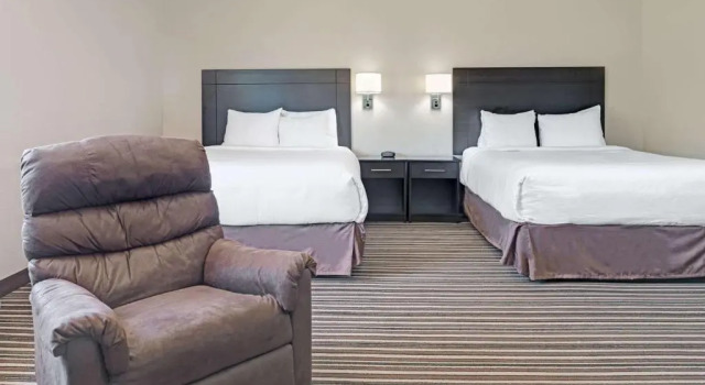 Четырёхместный номер Standard Super 8 by Wyndham Omaha I-80 West