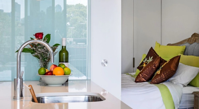Roomerang at Momentum Apartments 2, Book Apartment Melbourne 