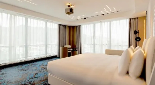 Люкс Deluxe Xiamen X Future Hotel (Huandao Road Zengcuo'an)