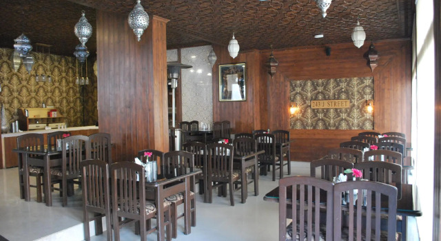 Hotel The Kaisar, Забронировать Отель Сринагар Jammu & Kashmir Ski