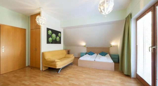 Апартаменты с балконом Hotel Garni Pod Skalkou
