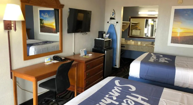 Номер Deluxe Days Inn by Wyndham Fort Myers