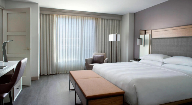Двухместный люкс Raleigh Marriott City Center