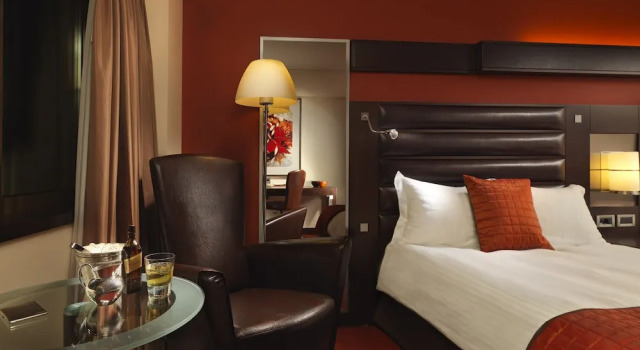 Номер Premium Crowne Plaza Athens City Centre by IHG
