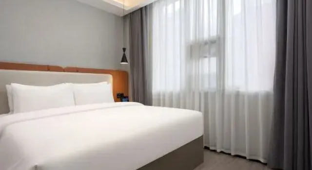 Люкс Comfort FUNMEE Hotel (Hunan Museum, Kaifu Temple Station, Changsha)