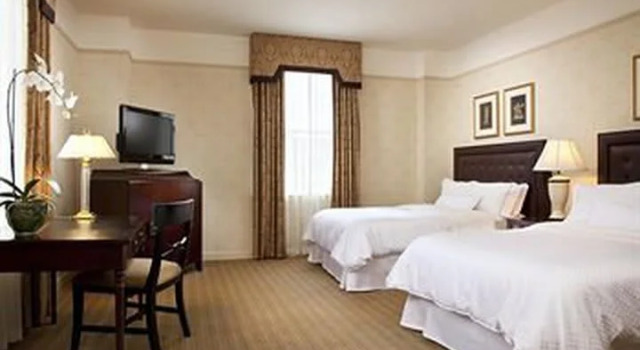 Двухместный полулюкс The Westin Poinsett, Greenville