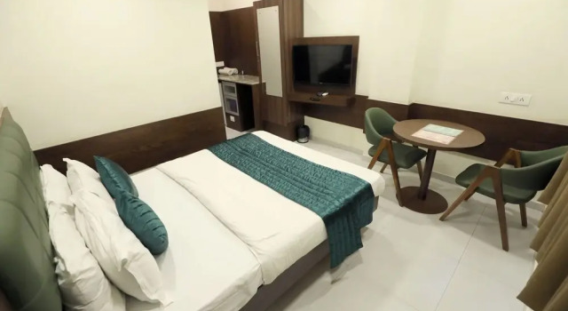 Номер Deluxe Greenotel Rooms Hazira, Surat