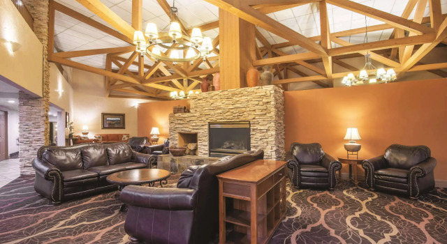 Quality Inn and Suites Summit County, Book Hotel Hoteller i Vail Ski med morgenmad, Morgenmad