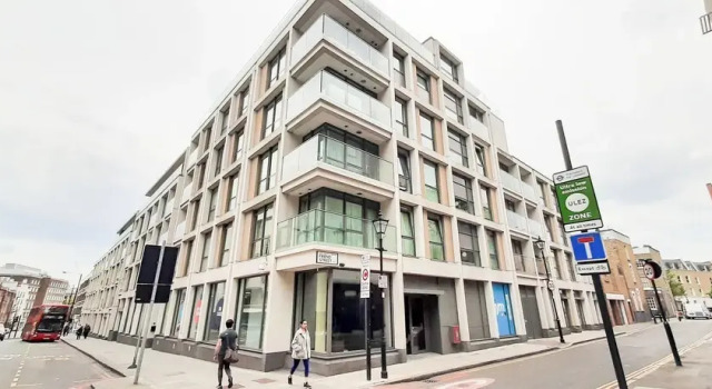 Two Bed Serviced Apt in Old Street