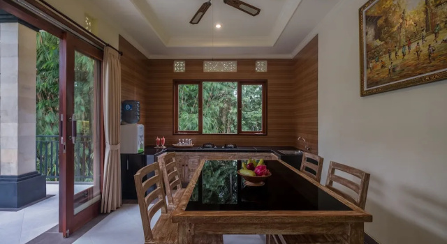 Вилла с 2 комнатами с видом на бассейн Puri Astina Villa