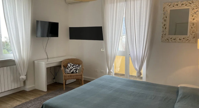 Номер Standard с красивым видом из окна Maison Del Magra