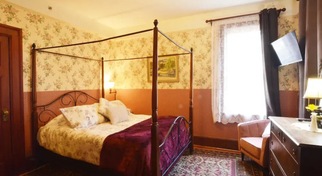 Номер Economy Marketas Bed and Breakfast