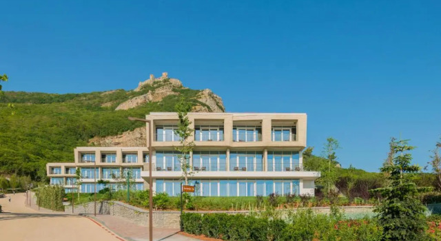 Полулюкс Qalaalti Hotel & Sanatorium