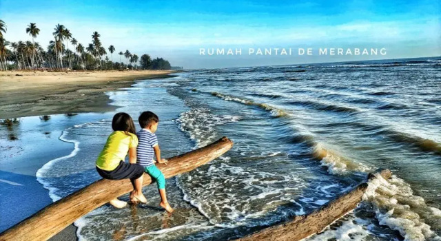 Rumah Pantai de Merabang (bungalow with pool)