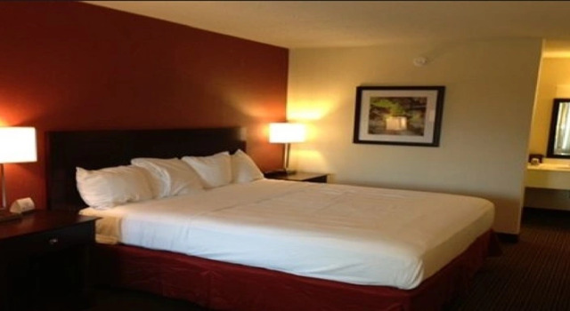 Номер Standard Ramada by Wyndham Salt Lake City North Temple
