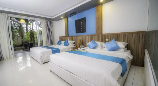 Семейный номер Standard с балконом и с красивым видом из окна Angkor Sweet Night Hotel