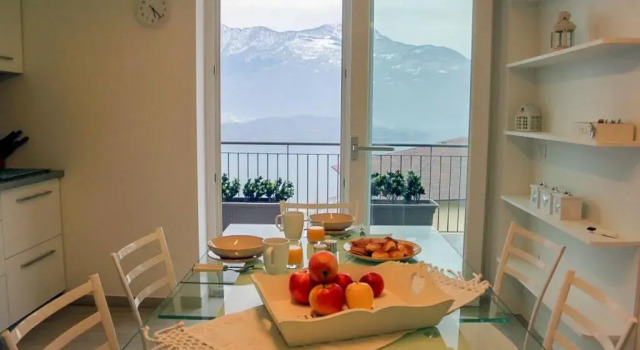Casa Adele, Book Hotel Hotels in Lecco with a Pool, Swimming Pool