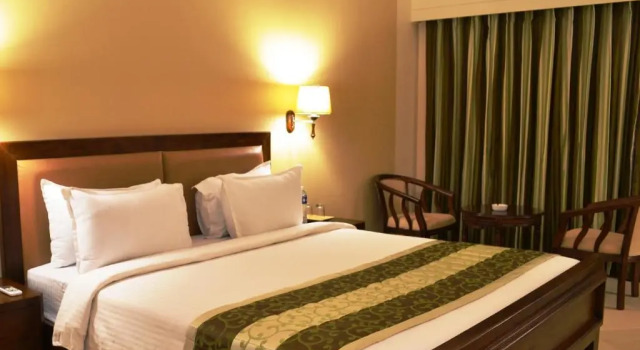 Номер Premium Uday Suites - The Airport Hotel