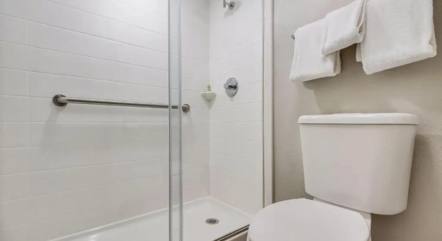 Четырёхместный номер Superior Red Roof Inn PLUS+ Dallas - Addison