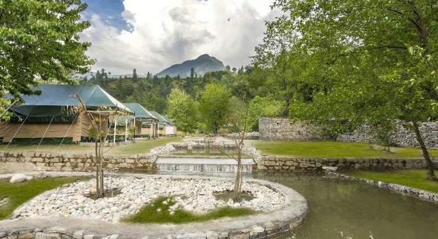 Tall Trees Resort, Забронировать Курортный отель Отели Манали с парковкой, Парковка