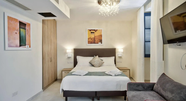 The Suites - Piazza Kirkop, Prenota Bed & breakfast Kirkop Malta