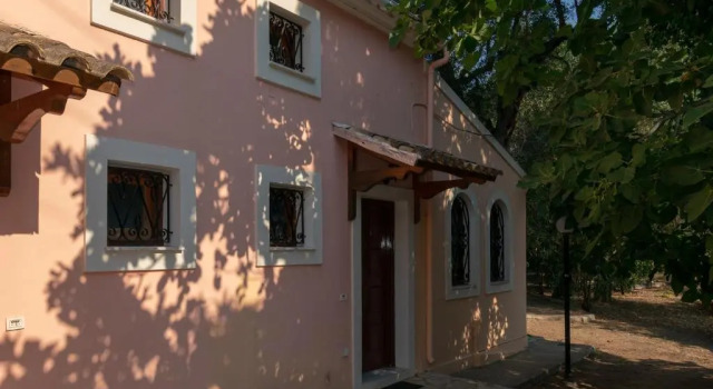 Villa Olive Apartments