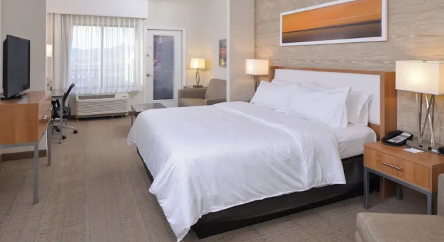 Двухместный номер Standard с балконом Holiday Inn Express Pocatello by IHG