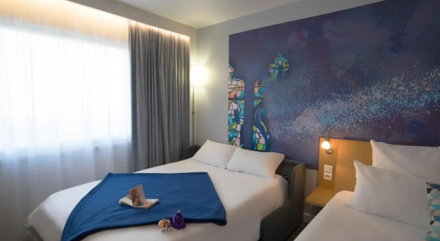 Двухместный семейный номер Comfort Novotel Chartres