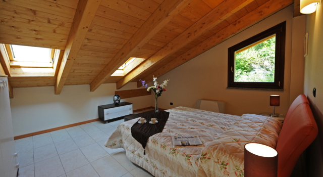Residence Eden Gardenia 11, Book Hotel Hotels in Como with a Pool, Swimming Pool