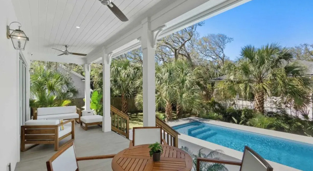 Коттедж Serenity at Surfside by Avantstay Pool, Porches, Fire Pit & Arcade Near Vilano Beach