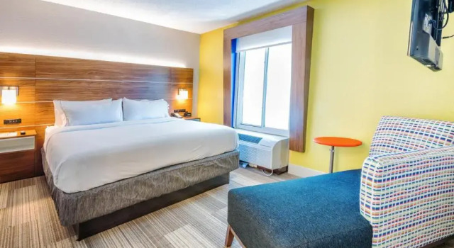 Люкс Holiday Inn Express Charleston by IHG