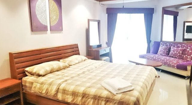 Студия с балконом Seaview Floor 11 Jomtien Beach