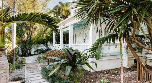 Студия New The Cottage at James House