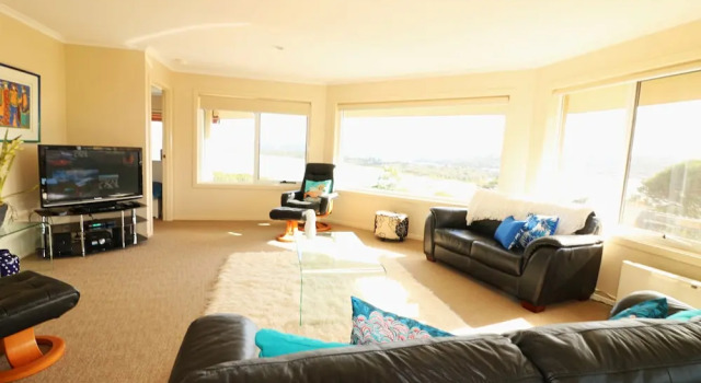 Bar Beach House