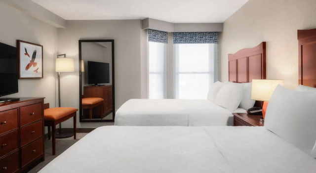 Люкс Hampton Inn & Suites El Paso-Airport