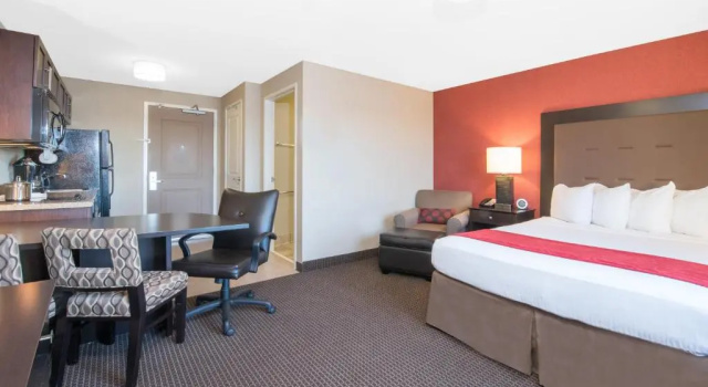 Двухместный люкс Hawthorn Suites by Wyndham Williston