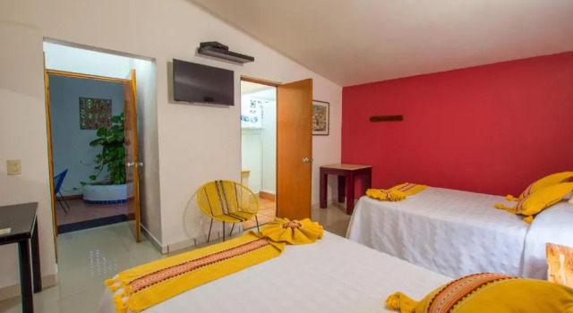 Четырёхместный номер Standard Hotel Meson de Mita