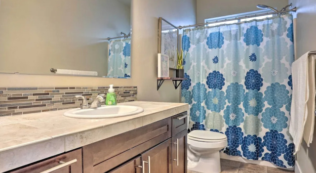 Коттедж с 3 комнатами Charming Boise Home about 8 Mi to Downtown!