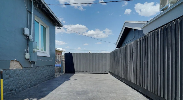 Коттедж Charming & Quaint El Paso House w/ Backyard!