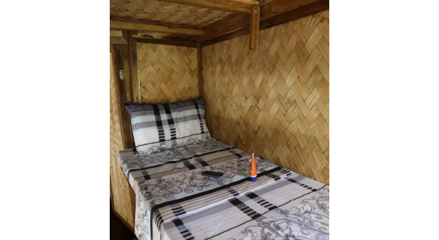 Paolyn Houseboats Coron Island