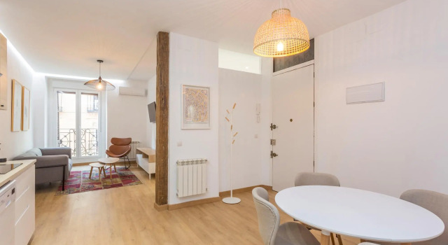Luxurious 2BR/2BA in Chueca, Забронировать Отель Мадрид Провинция Мадрид, рядом с Дом-музей Лопе де Вега