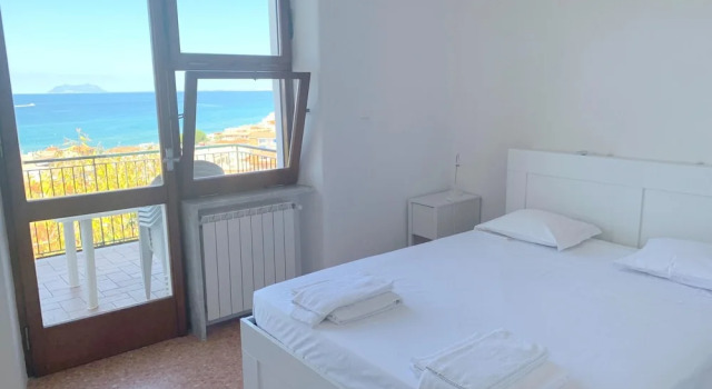 Apartment With 3 Bedrooms In Sperlonga With Wonderful Sea View Enclosed Garden And Wifi, Prenota Appartamento Hotel a Lazio con parcheggio, Parcheggio